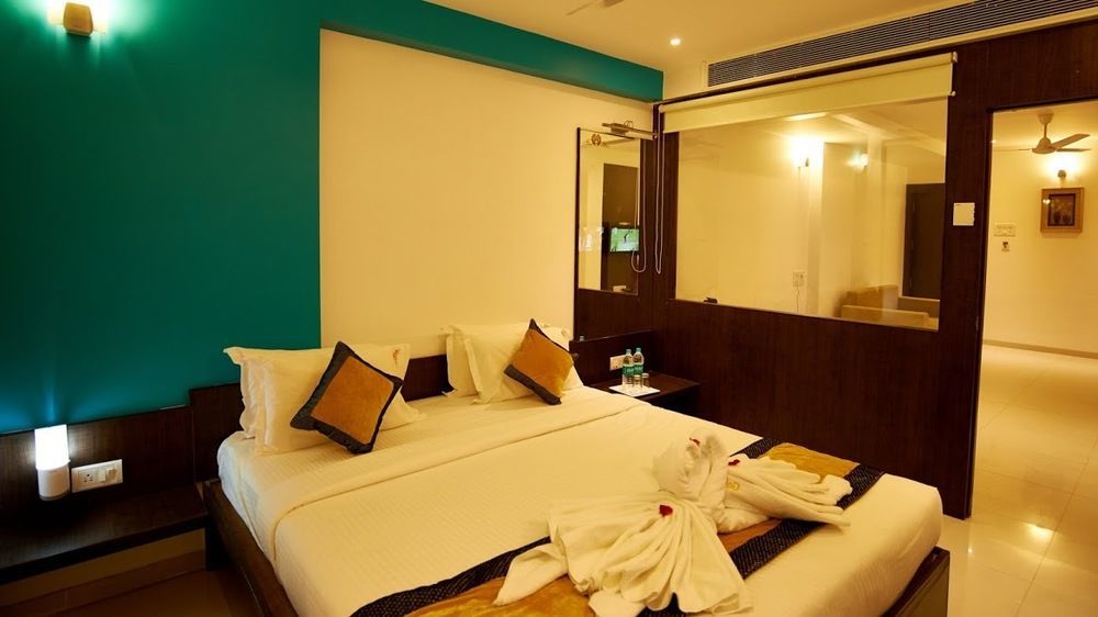 Hotel Golden View Shirdi Exterior photo