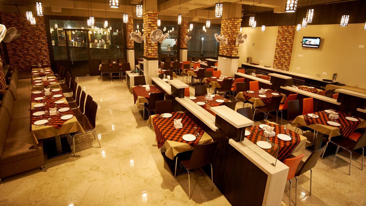 Hotel Golden View Shirdi Exterior photo