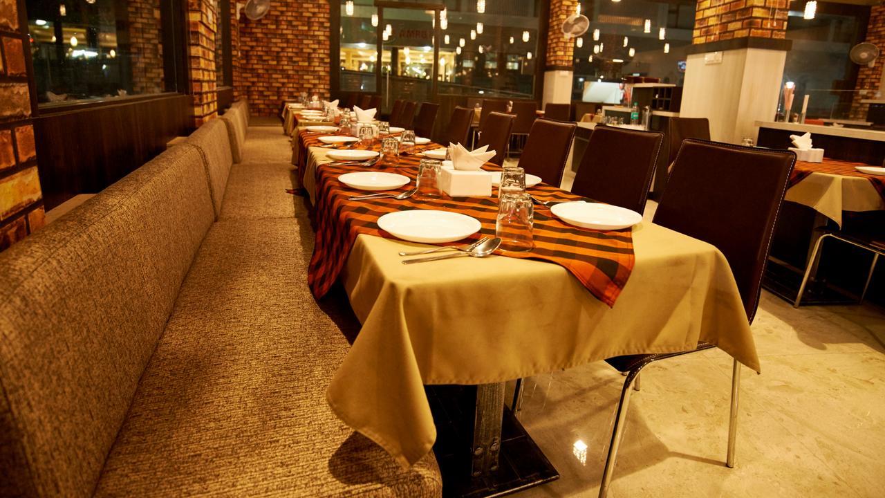 Hotel Golden View Shirdi Exterior photo