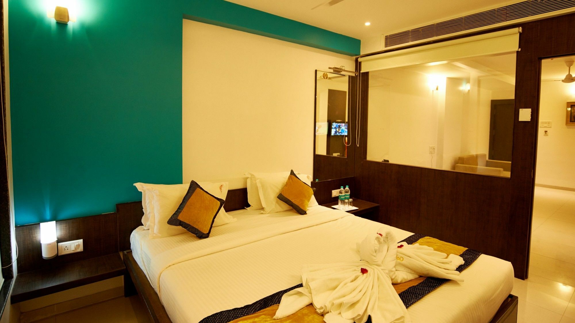 Hotel Golden View Shirdi Exterior photo